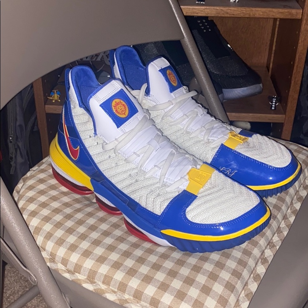 Lebron 16